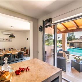 7 bedroom villa with pool in Svetvinčenat, sleeps 14